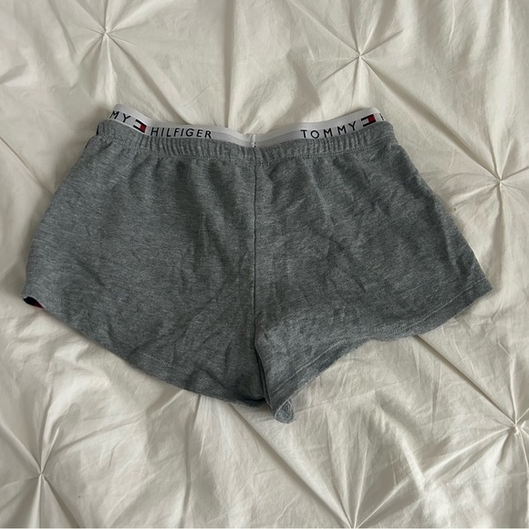 Women’s Tommy Hilfiger Grey Adjustable Athletic Shorts Size: XS - Picture 5 of 7